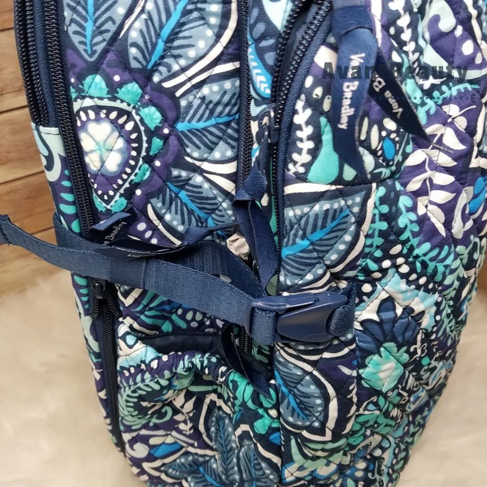 Vera Bradley Essential Expandable LG Quilted Blue Island Medallion Backpack New - Picture 13 of 13